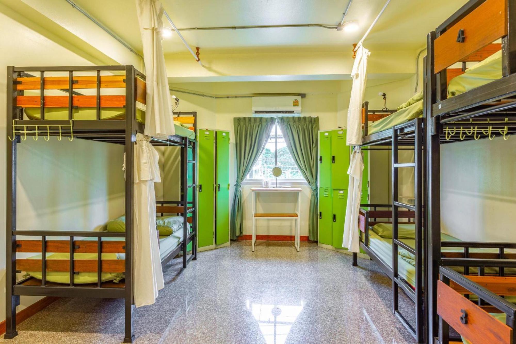 Oyo 928 Leaf Hostel Чиангмай Экстерьер фото