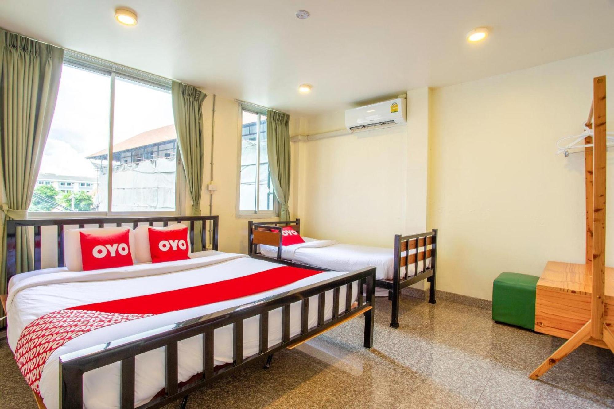 Oyo 928 Leaf Hostel Чиангмай Экстерьер фото